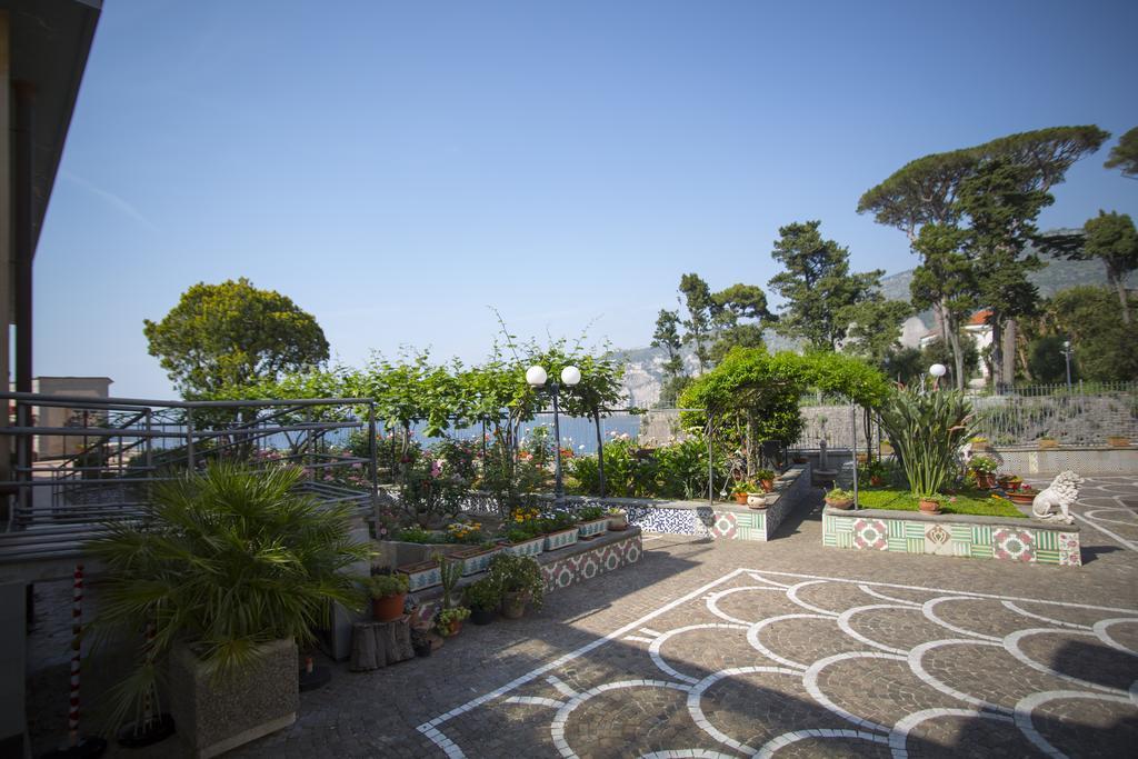 Domus San Vincenzo Bed and Breakfast Sant'Agnello Buitenkant foto